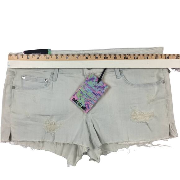 NWT Aritzia Paradise Mine Distressed Denim Low Rise Stretch Shorts Size 29 - Picture 6 of 8